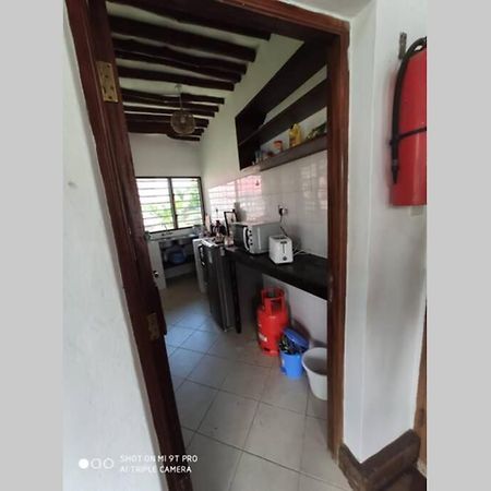 Dadida'S Pool Cottage Диани-Бич Экстерьер фото
